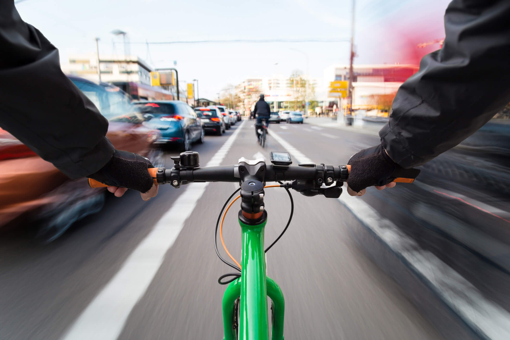 al piedi e in bicicletta