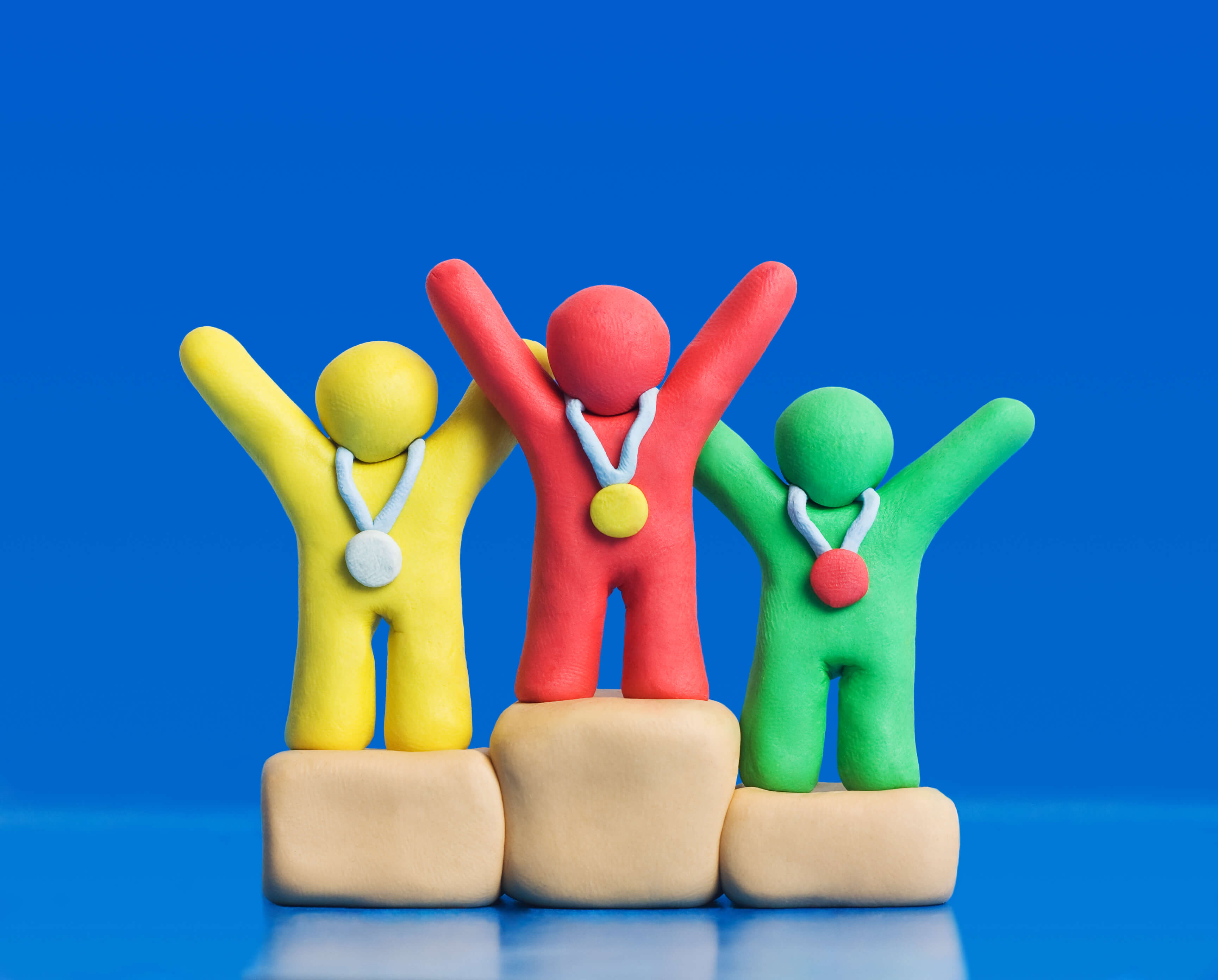 Лепка на тему спорт. Лепка «спортивные развлечения». Лепка зож. Лепка ко дню здоровья. Лепка спортивный инвентарь.