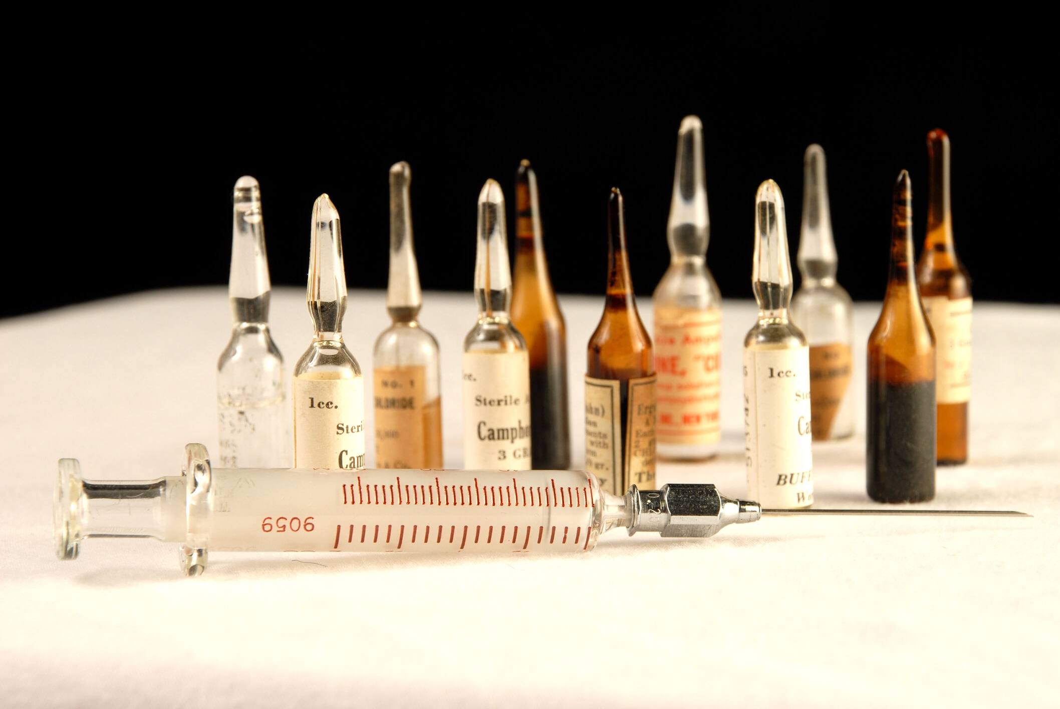 Дексаметазон 8мг в ампулах. Пирацетам р р 200мг. Пирацетам (р-р 200мг/мл-5мл n10 амп в/в,в/м ) борисовский змп-беларусь. Адреналин ампула 1мл. Дискус композитум 2.