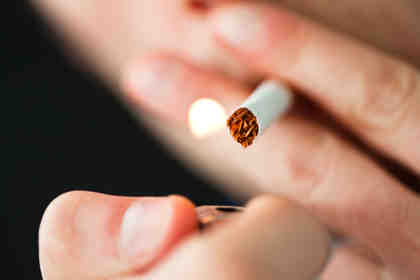 Così il fumo di sigaretta ci fa ammalare di cancro