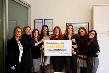 Le "modelle per una notte" donano fondi a Gold for Kids