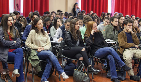 Così i ricercatori portano il loro lavoro direttamente tra i banchi di scuola