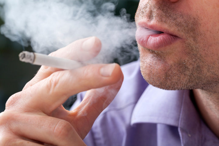 Si può fumare mentre si assume la terapia nicotinica?