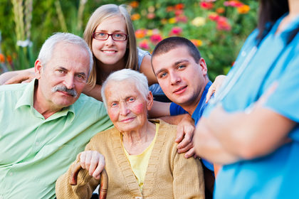 Le comunità «amiche» della demenza per superare lo stigma dell'Alzheimer