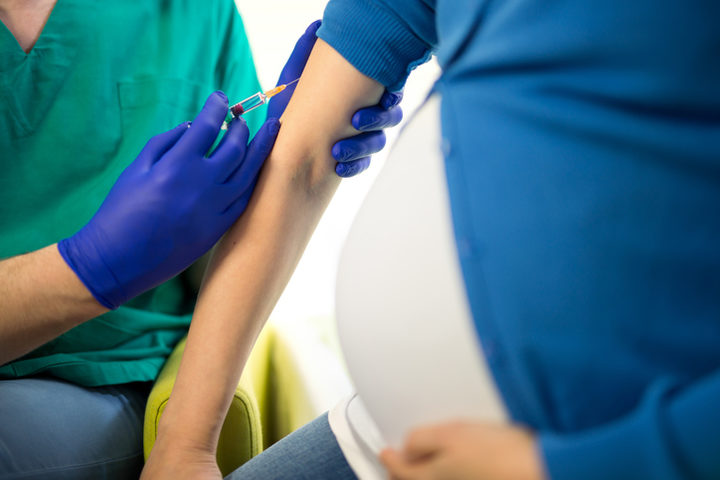 Le tre vaccinazioni raccomandate per la gravidanza