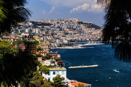 Una cena di raccolta fondi a Napoli