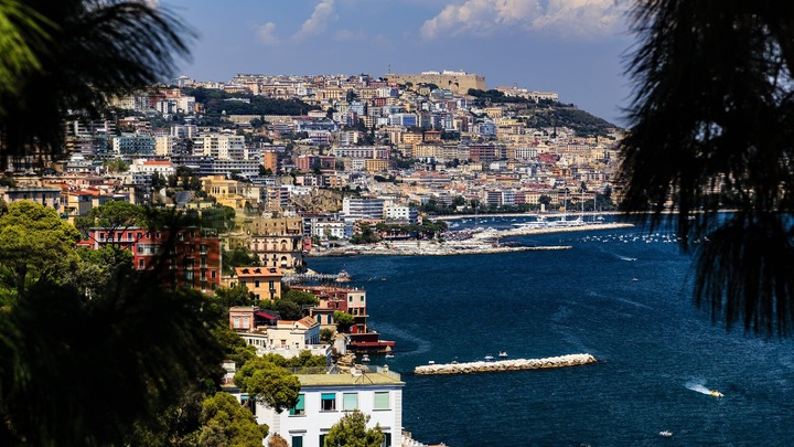 Una cena di raccolta fondi a Napoli