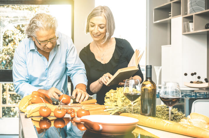 Quali regole aiutano a mangiare in modo sano nell’età adulta?