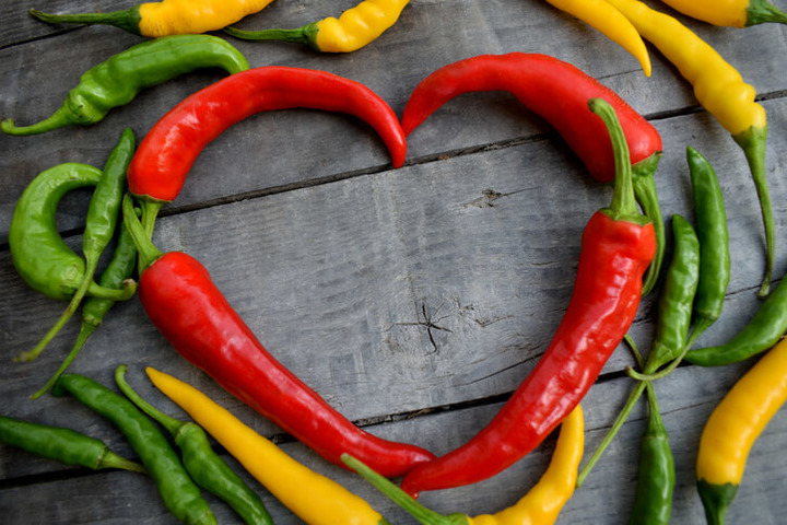 I benefici del peperoncino per la salute di cuore e cervello