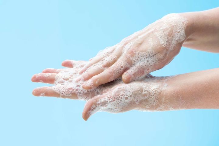 Lavarsi (bene) le mani: la protezione più semplice contro le malattie infettive