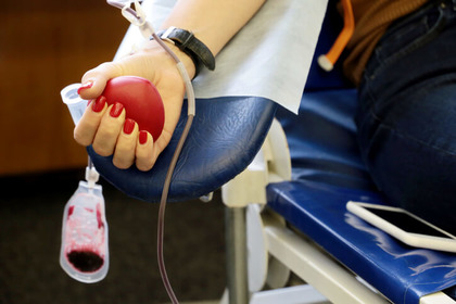 Donazione di sangue: la speranza viene dai giovani italiani