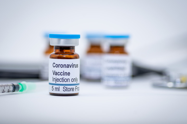 Covid-19: il punto della situazione sul vaccino di AstraZeneca