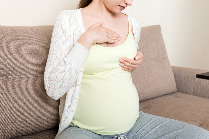 Tumore al seno: ecco perché in gravidanza diventa più aggressivo