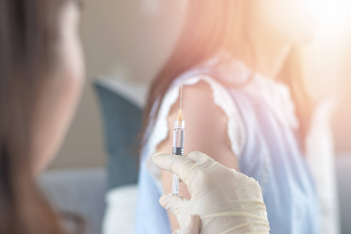 Vaccinazione HPV: in UK ridotti fino all'87 per cento i casi di tumore cervicale