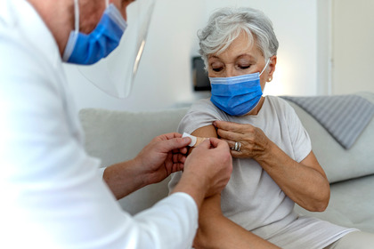 Quarta dose: chi deve sottoporsi alla vaccinazione?