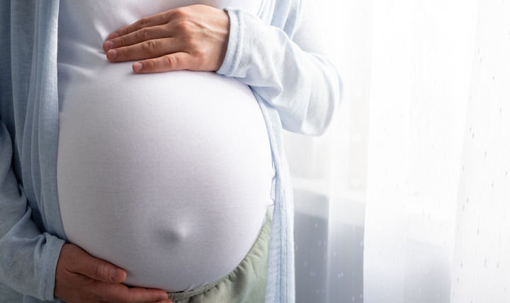 Covid-19 in gravidanza aumenta i rischi per mamma