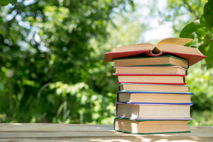 Fondazione Veronesi per le scuole: tornano i consigli di lettura per l’estate 