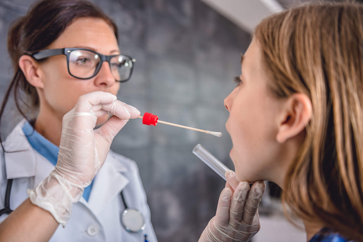 Lo streptococco nei bambini: tutto quello che c’è da sapere 