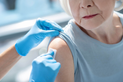 Vaccinazioni: una protezione in più per chi affronta la malattia