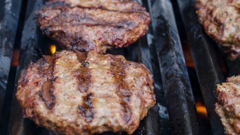 La carne non è «come» il fumo