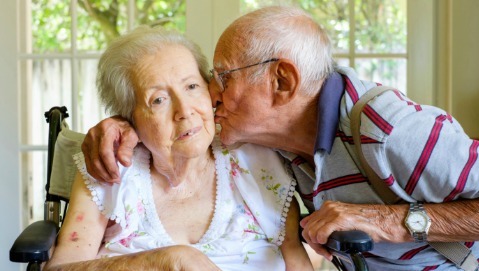 Se la mente attiva ritarda i sintomi dell’Alzheimer