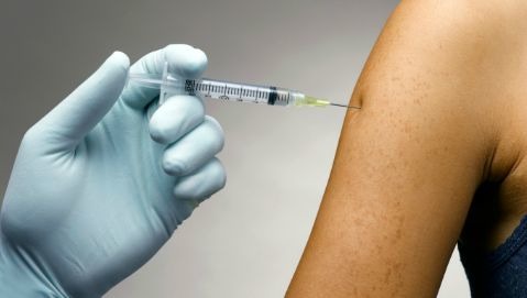 Vaccinazioni, si va avanti a piccoli passi