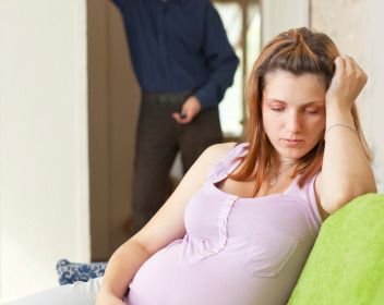 Depressione in gravidanza: curarla o no?