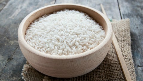 È vero che mangiare riso la sera favorisce il sonno?