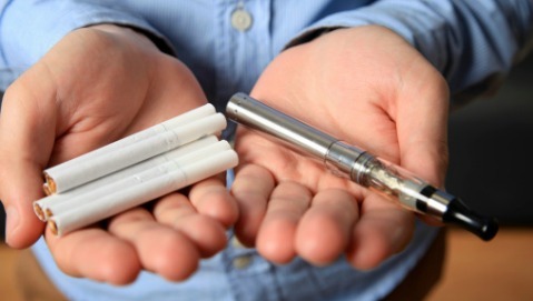 La sigaretta elettronica aiuta a smettere di fumare?