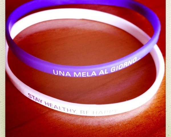 Arrivano i bracciali della salute della Fondazione Veronesi
