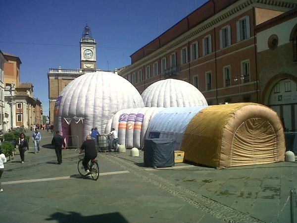 La mostra interattiva di No Smoking Be Happy oggi a Ravenna