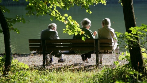 Più Alzheimer tra le donne: solo per la vita più lunga?