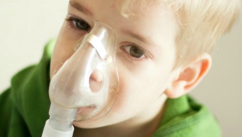 Le regole d’oro per curare i bambini asmatici
