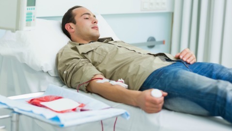 Sono celiaco, ma vorrei donare il sangue: è possibile?