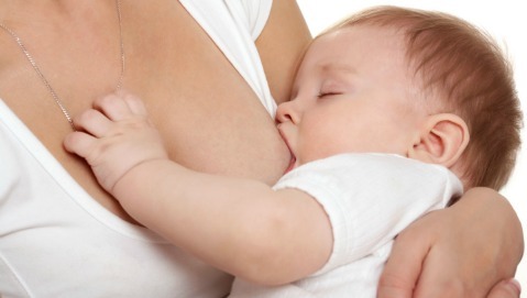 L’allattamento al seno fa bene anche al cervello
