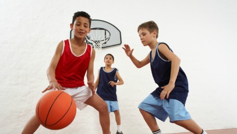 Con la scuola comincia anche lo sport. Quali sono adatti secondo l’età